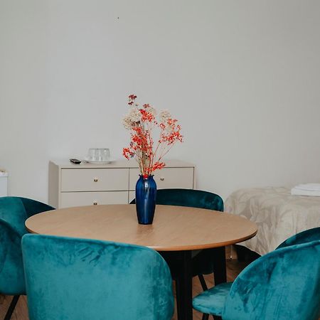 Verslo Klase-Easy To Stay Panevėžys Exteriér fotografie